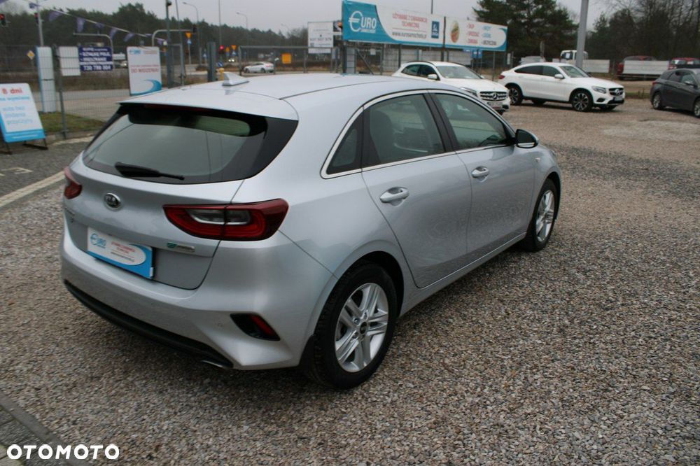 Kia Ceed - 6