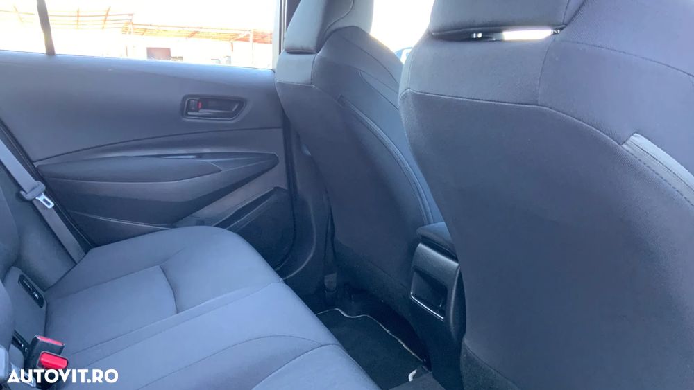 Toyota Corolla 1.8 HSD Eco - 12