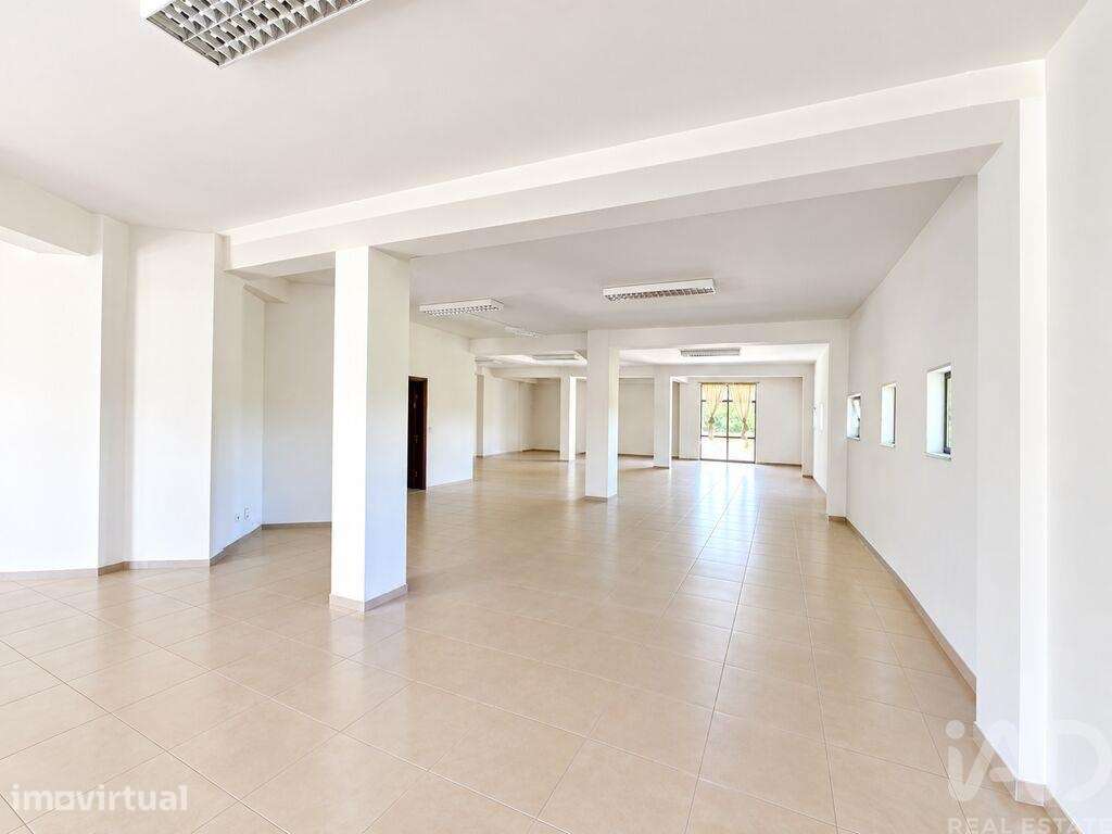 Loja / Estabelecimento Comercial em Ferreiros E Gondizalves de 296,00 - Grande imagem: 5/9