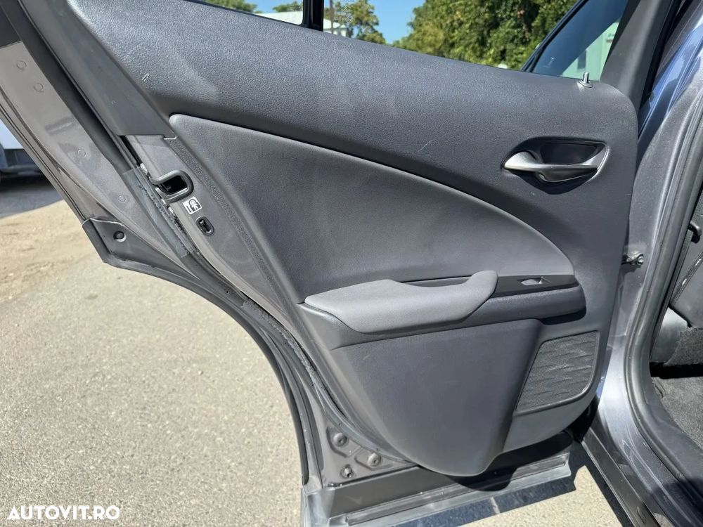 Lexus UX 300e Executive - 19