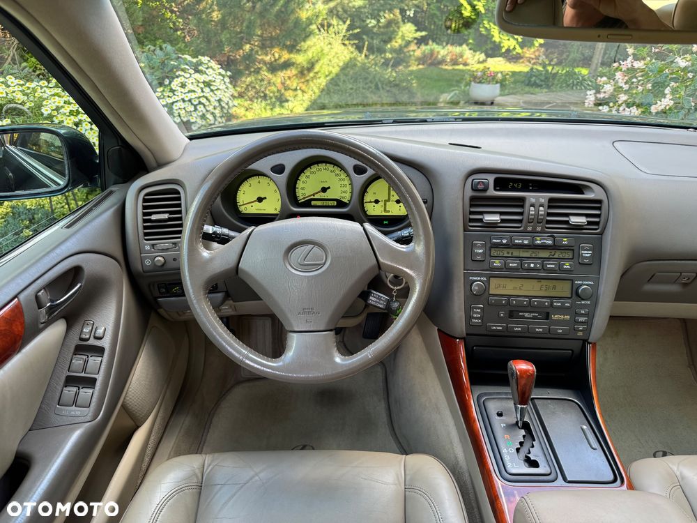 Lexus GS 300 - 24