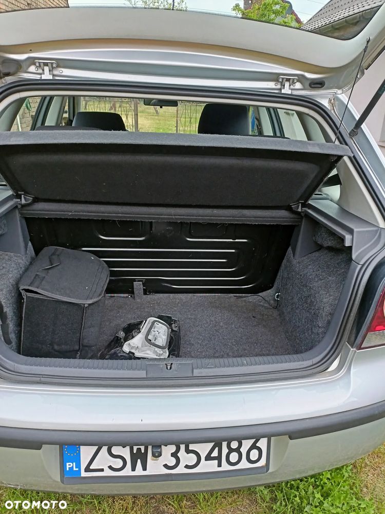 Volkswagen Polo - 2