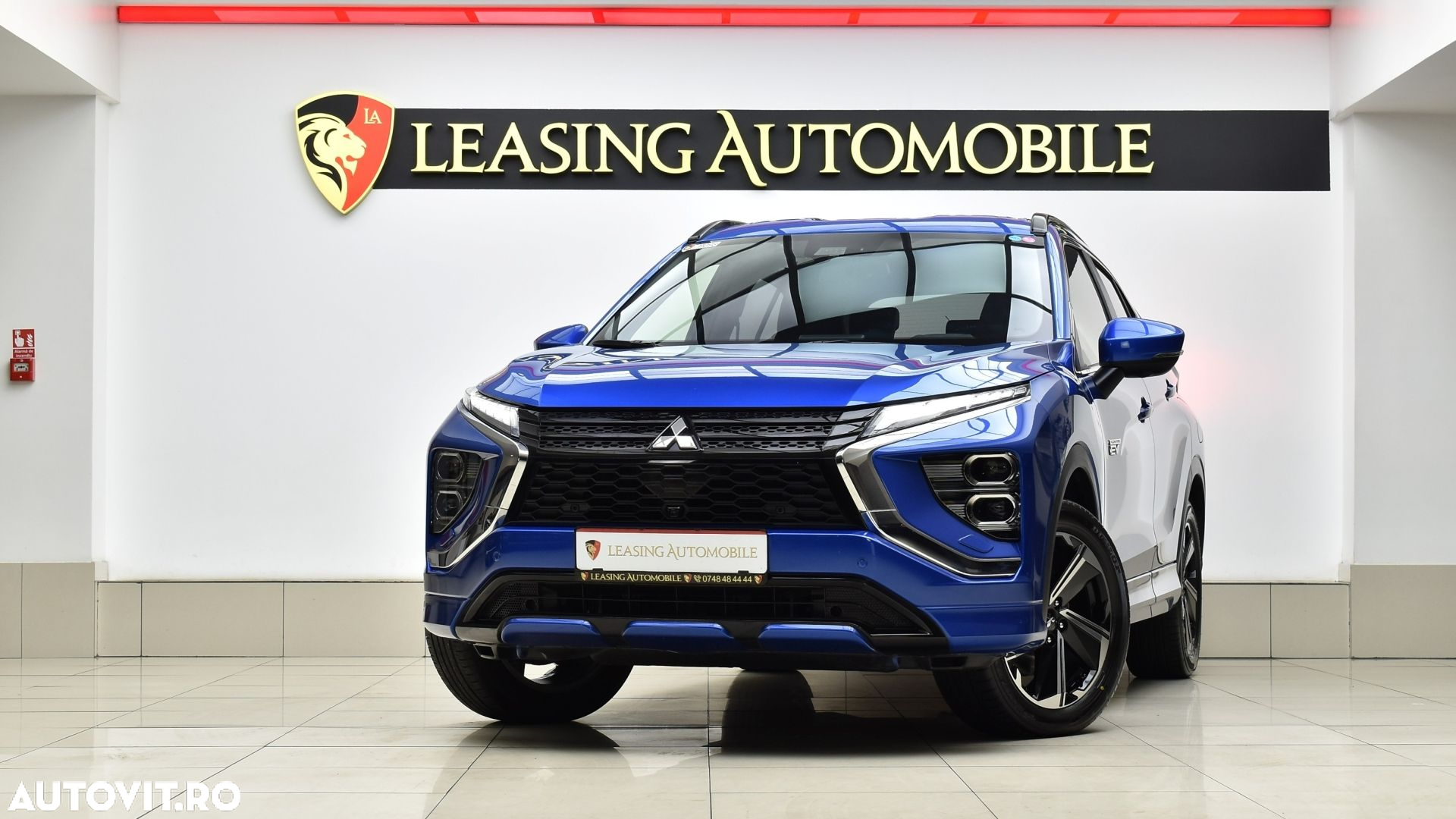 Mitsubishi Eclipse-Cross Plug-In Hybrid 4WD Intro Edition - 2