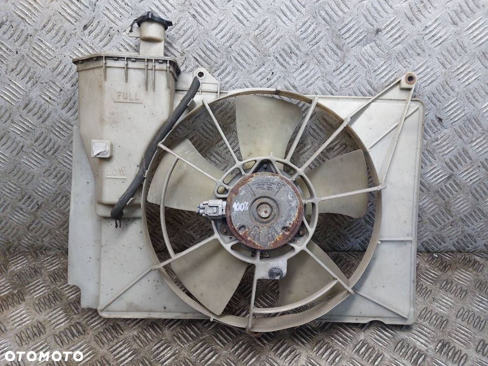 WENTYLATOR CHŁODNICY WODY TOYOTA YARIS I 1.3 16V 16363-23020 - 1