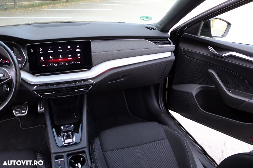 Skoda Octavia 2.0 TDI DSG Sportline - 9