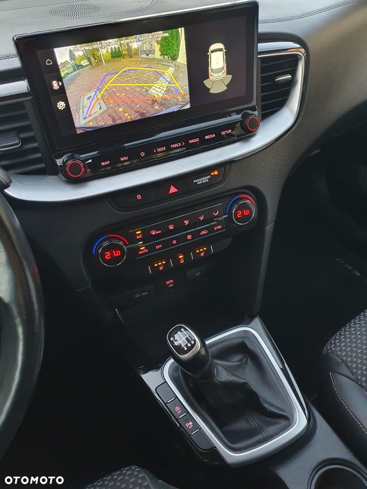 Kia XCeed 1.4 T-GDI OPF JBL SOUND EDITION - 9
