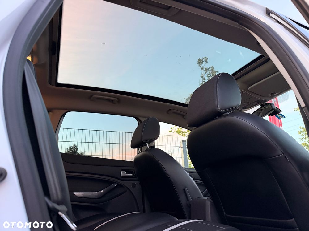 Ford Kuga 2.0 TDCi 4x4 Titanium - 26