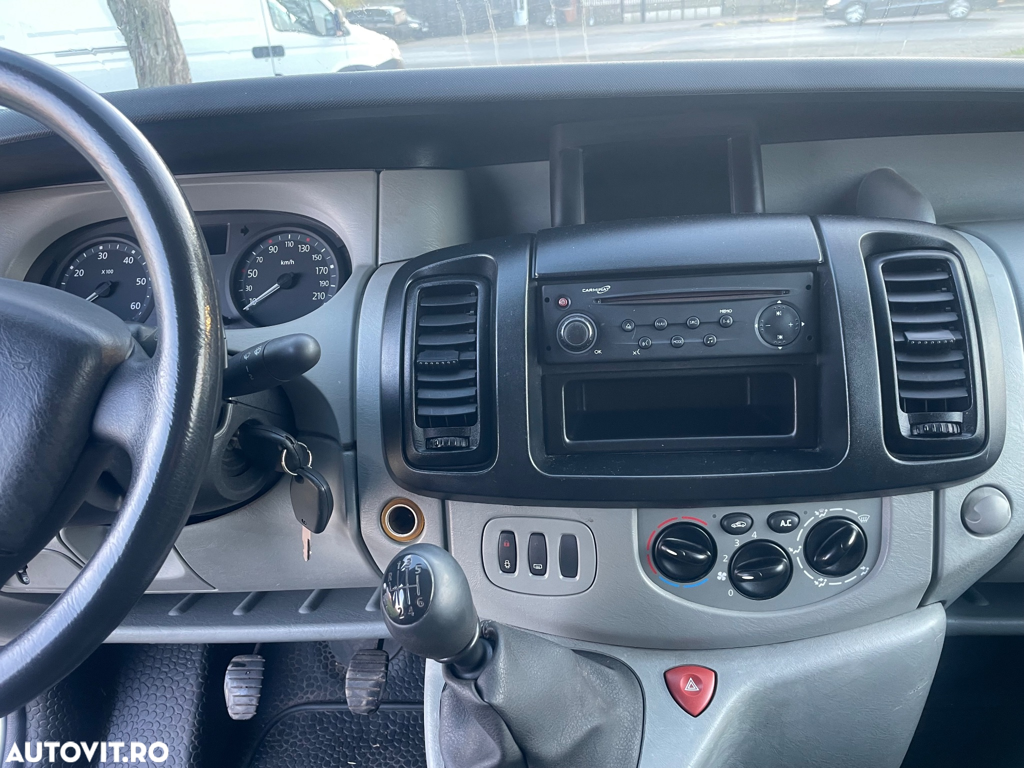 Renault Trafic 2.0 dCi 114 Cp Lung - 7