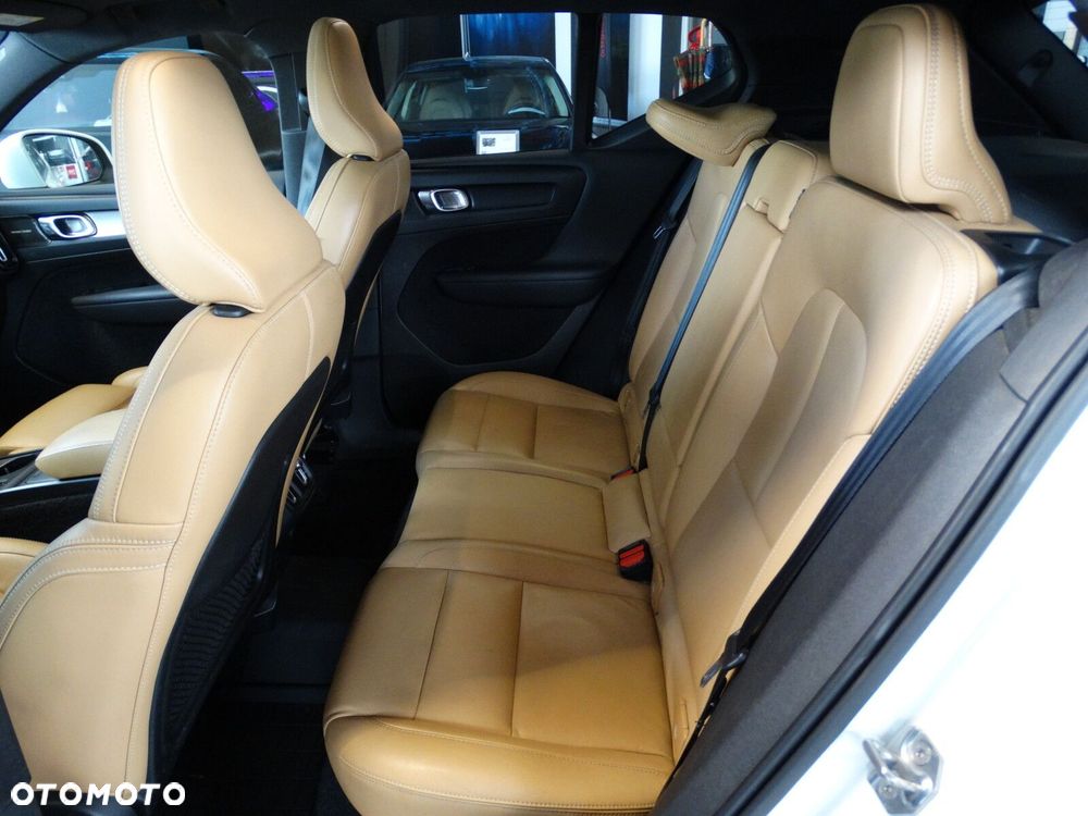 Volvo XC 40 - 26