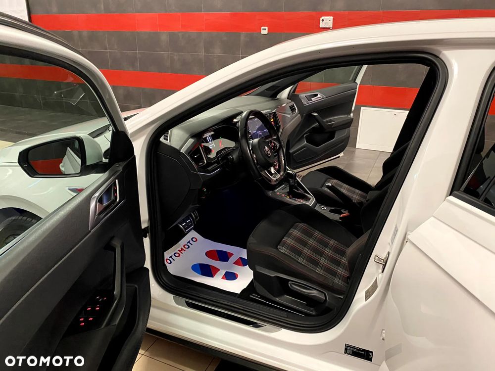 Volkswagen Polo 2.0 TSI OPF DSG GTI - 19
