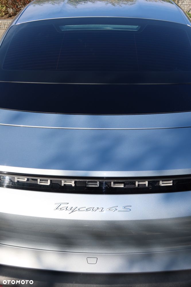 Porsche Taycan 4S Cross Turismo - 7