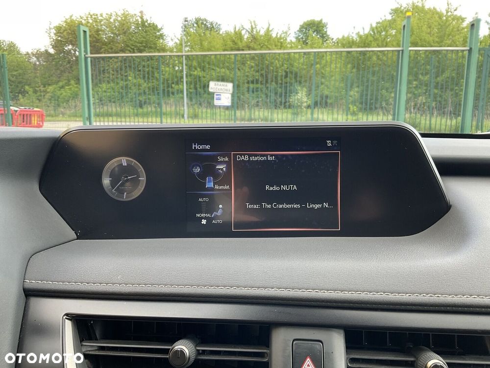 Lexus UX - 22