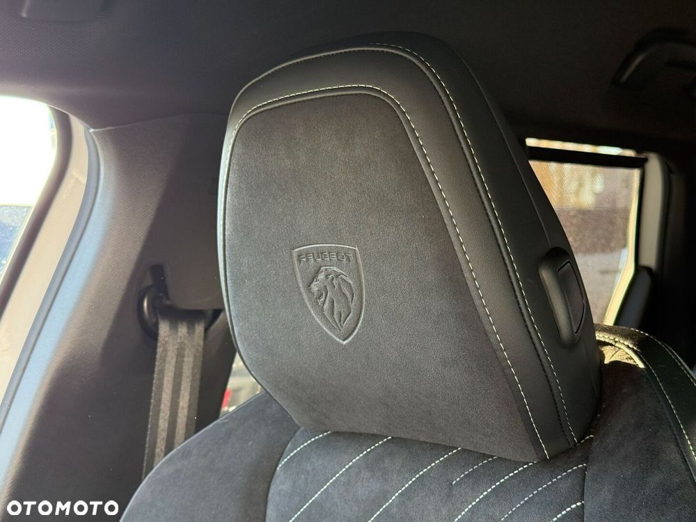 Peugeot 5008 1.2 PureTech mHEV GT S&S e-DCS6 - 16