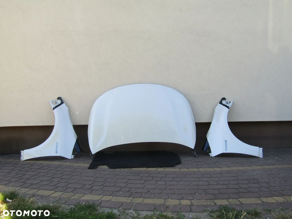 MASKA BŁOTNIK PRAWY LEWY PRZÓD TOYOTA COROLLA E21 19 25R  2KR 070 - 1