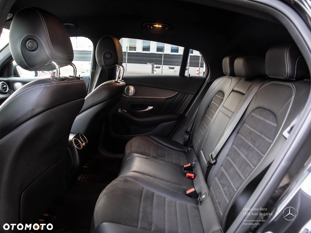 Mercedes-Benz GLC 300 de 4-Matic Business Edition - 14