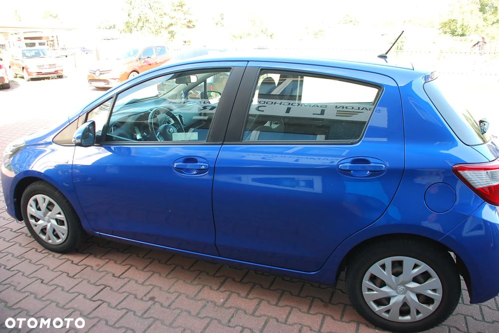 Toyota Yaris Hybrid 100 Life - 9