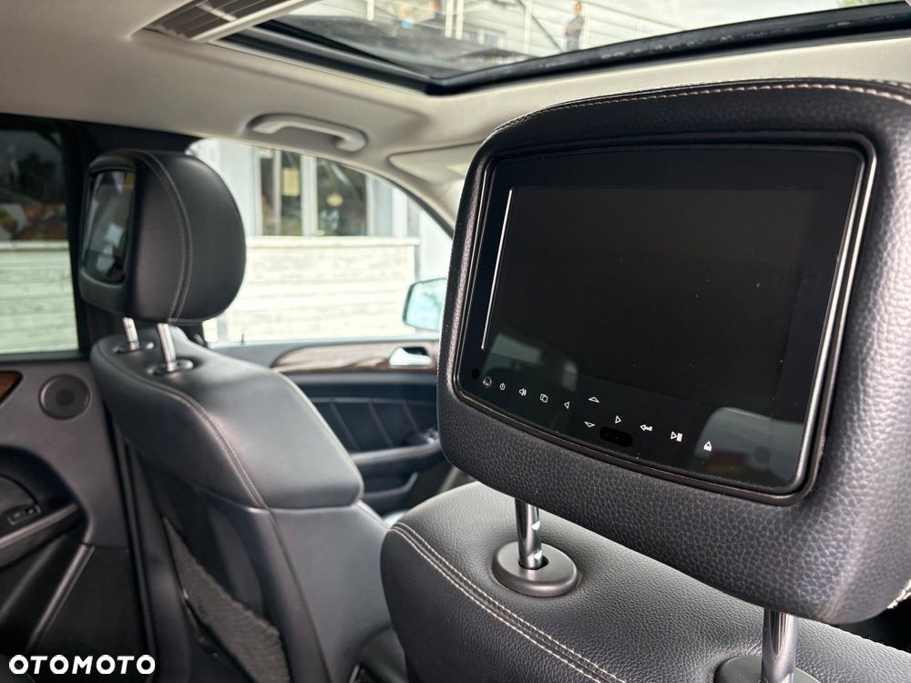 Mercedes-Benz GL 350 BlueTec 4-Matic - 21
