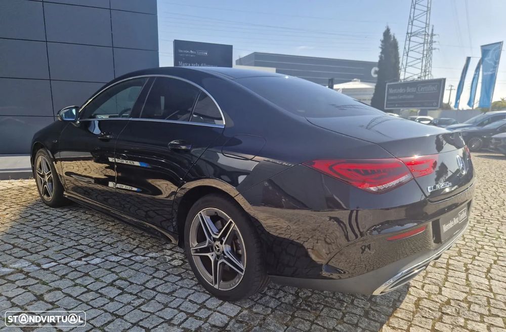 Mercedes-Benz CLA 250 e AMG Line - 3