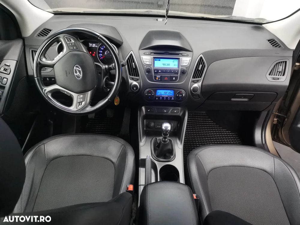 Hyundai ix35 2.0 CRDI 4WD Fifa World Cup Silver Edition - 7