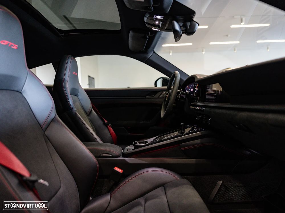 Porsche 911 (992) Carrera GTS PDK - 40