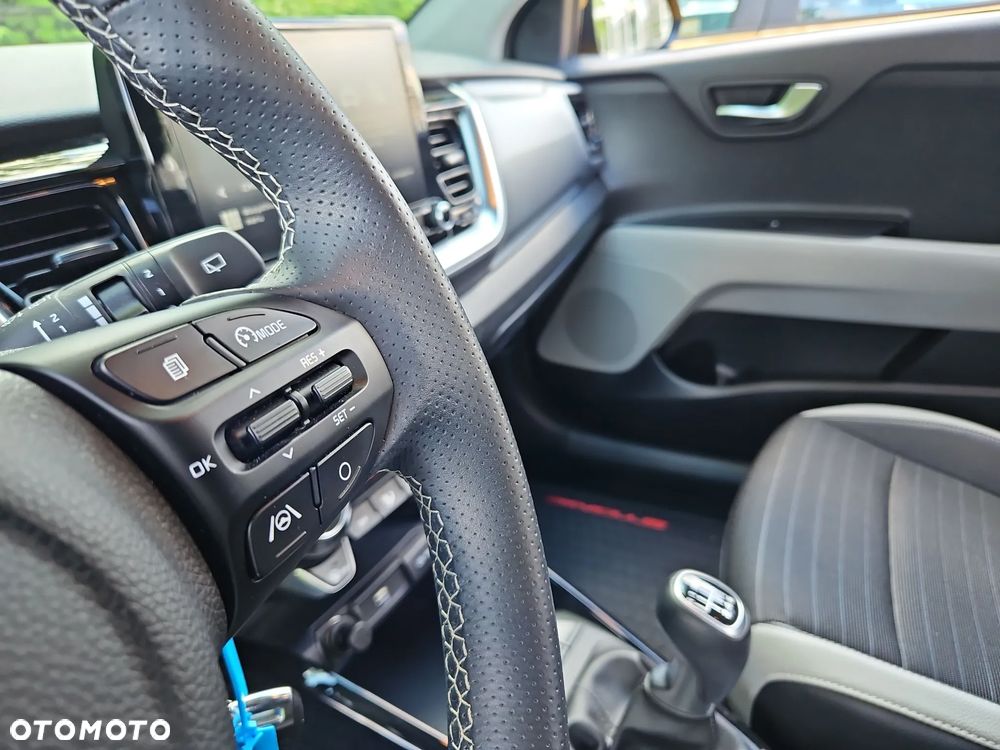 Kia Stonic 1.0 T-GDI L - 21