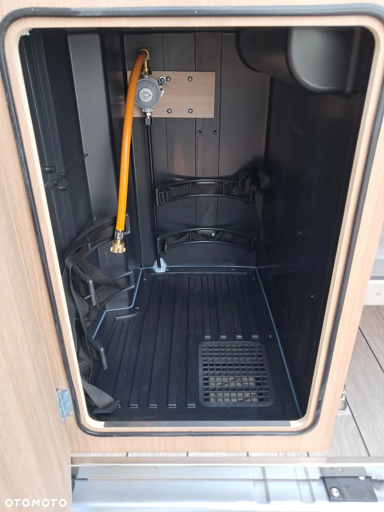 Eura Mobil FORSTER 636 Vantasy VIBE Edition MODEL ROKU 2027 - 14