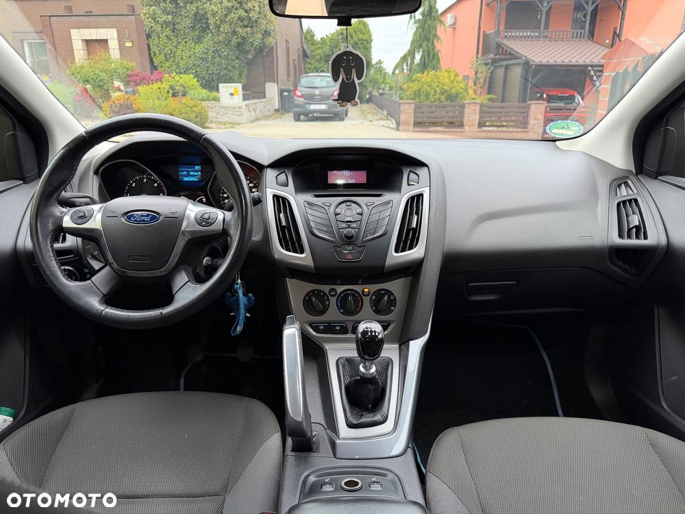 Ford Focus - 10