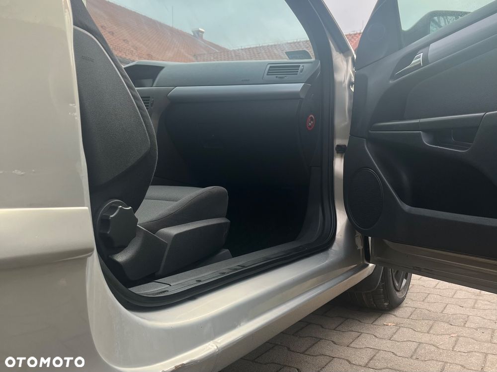 Opel Astra 1.4 Enjoy - 22