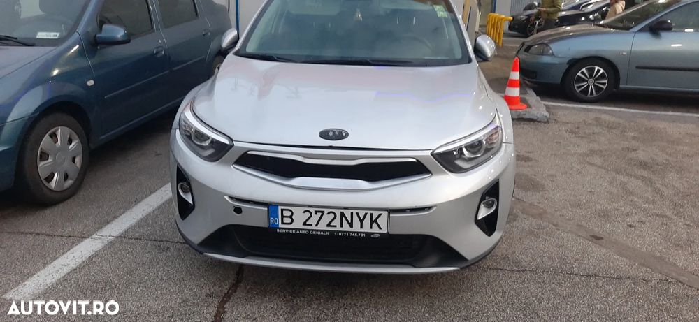 Kia Stonic 1.2 GSL Urban - 1