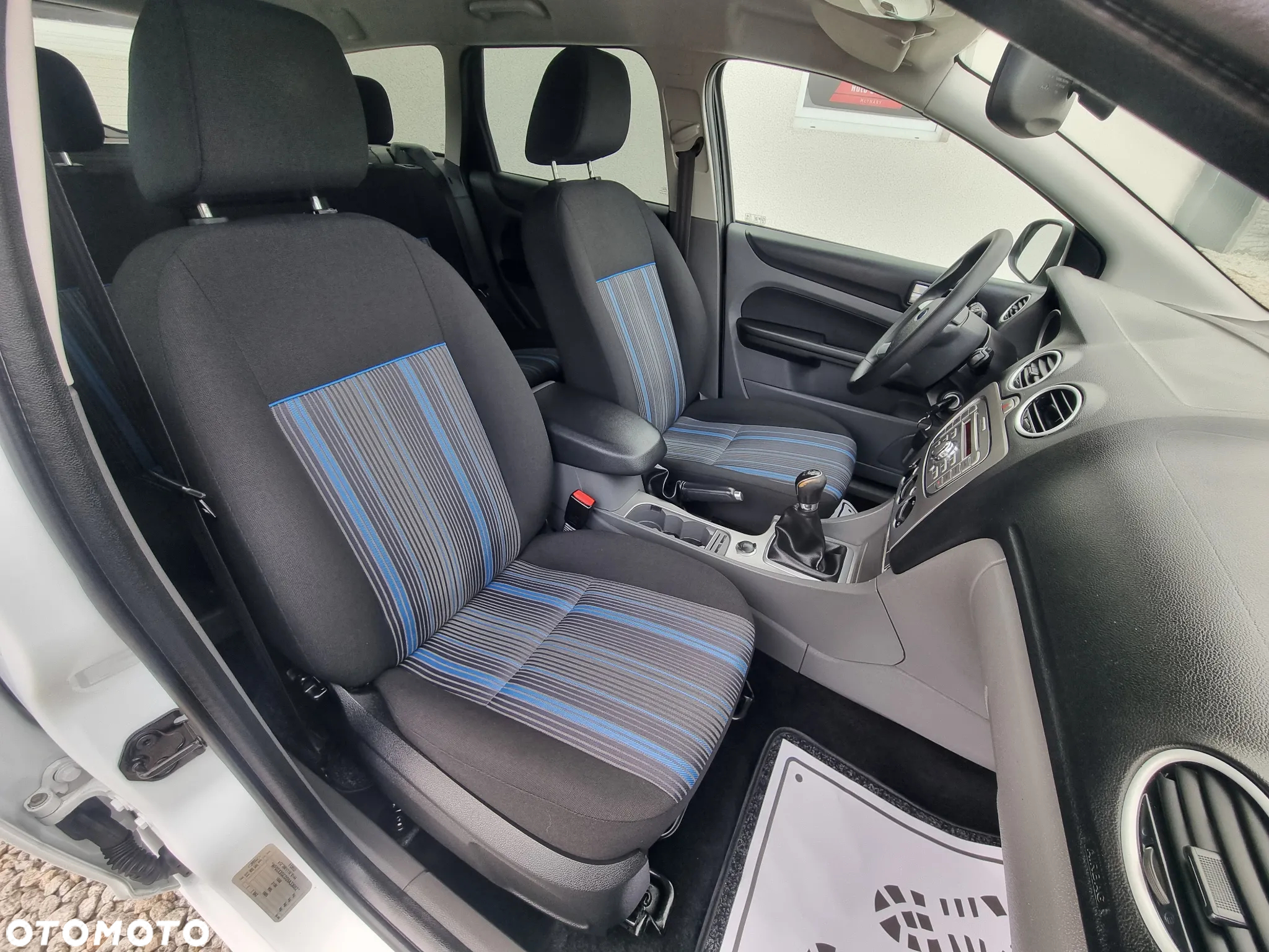 Ford Focus 1.6 TDCi Sport - 9