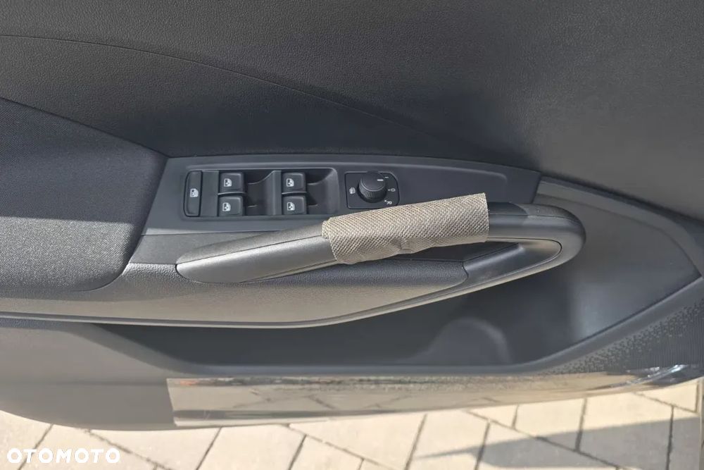 Skoda Fabia 1.0 TSI Drive DSG - 19