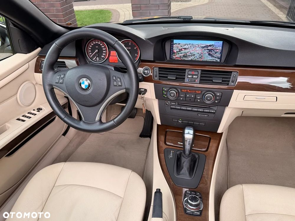 BMW Seria 3 325d Edition Exclusive - 10