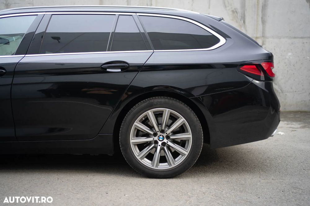 BMW Seria 5 530e Aut. Luxury Line - 9