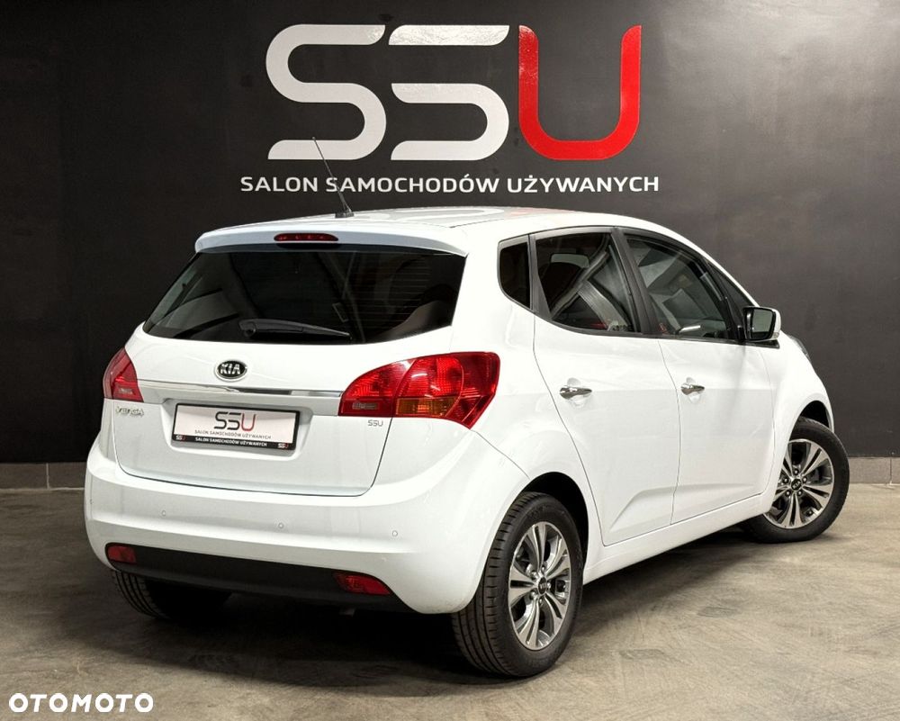 Kia Venga 1.4 CVVT UEFA EURO 2016 - 5