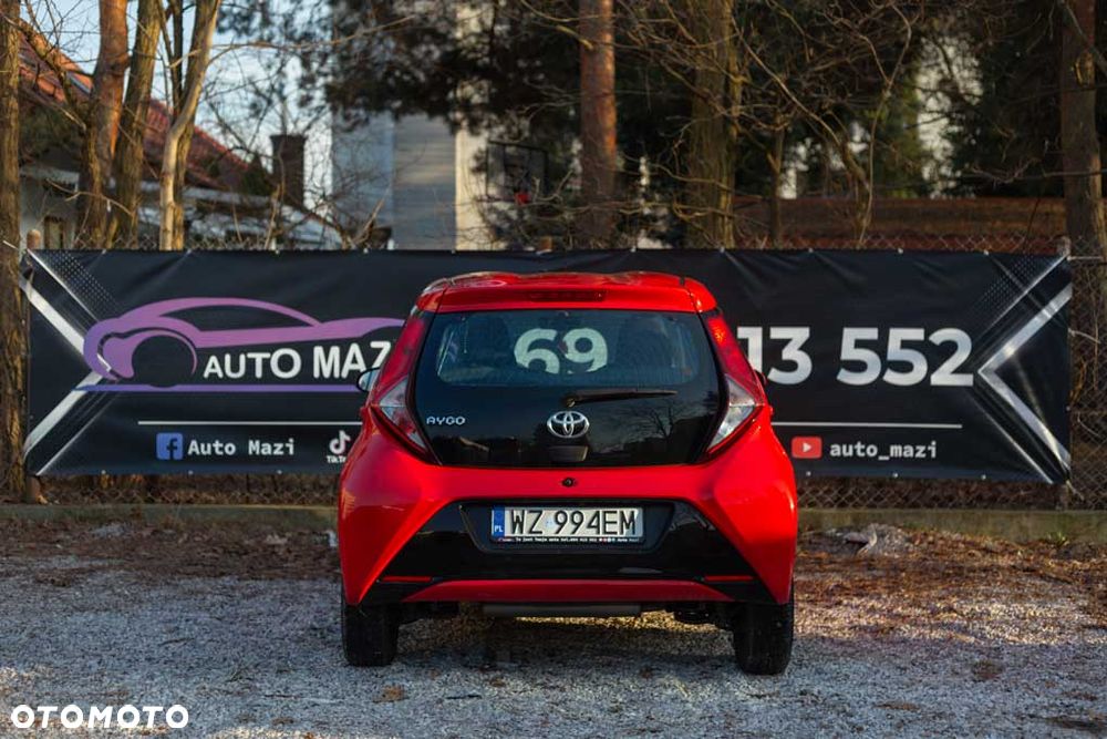 Toyota Aygo x-play connect - 5