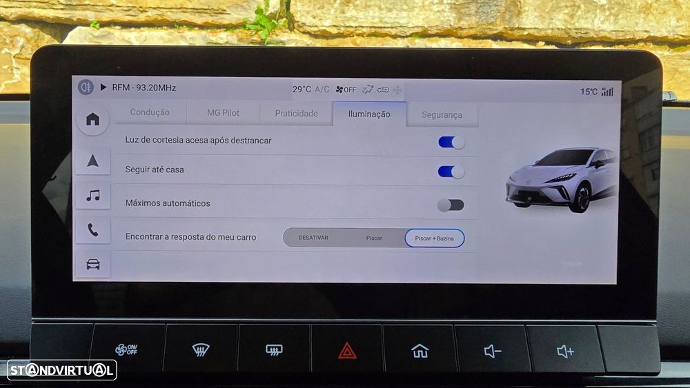 MG MG4 64 kWh Luxury - 25