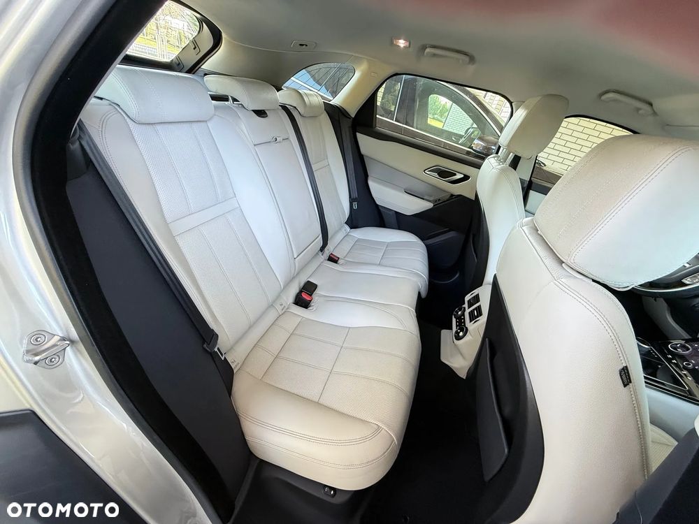 Land Rover Range Rover Velar 3.0 SD6 R-Dynamic S - 29