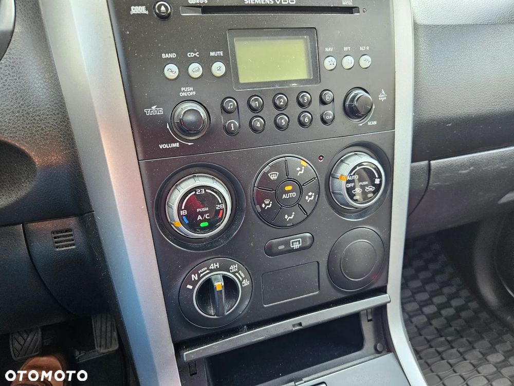 Suzuki Grand Vitara - 13