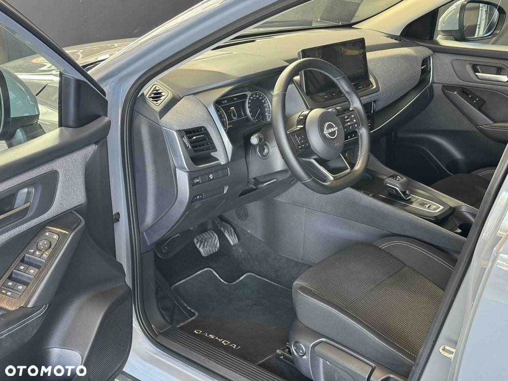 Nissan Qashqai 1.3 DIG-T MHEV Acenta Xtronic - 13