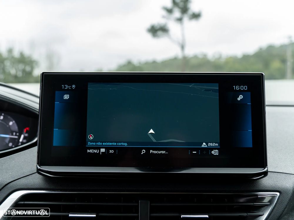 Peugeot 5008 1.5 BlueHDi Allure EAT8 - 17