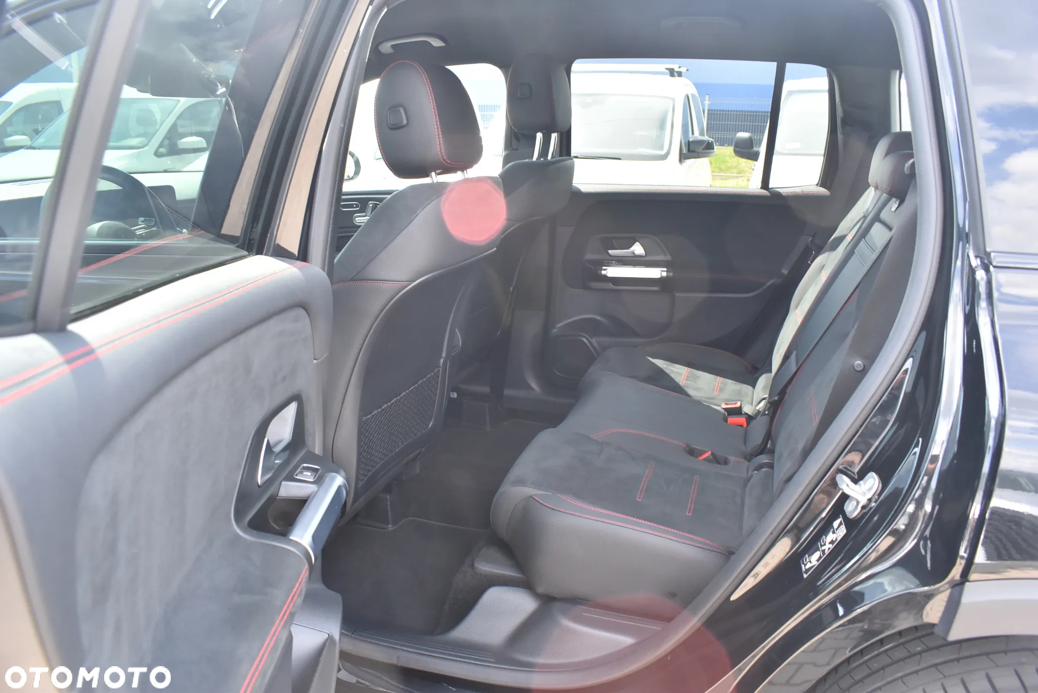 Mercedes-Benz GLB 200 d 4-Matic 8G-DCT - 12