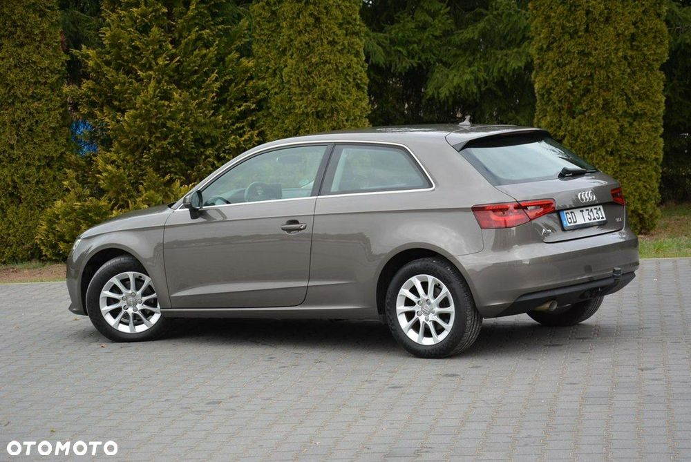 Audi A3 3-drzwiowe 1.6 TDI Ambiente - 5
