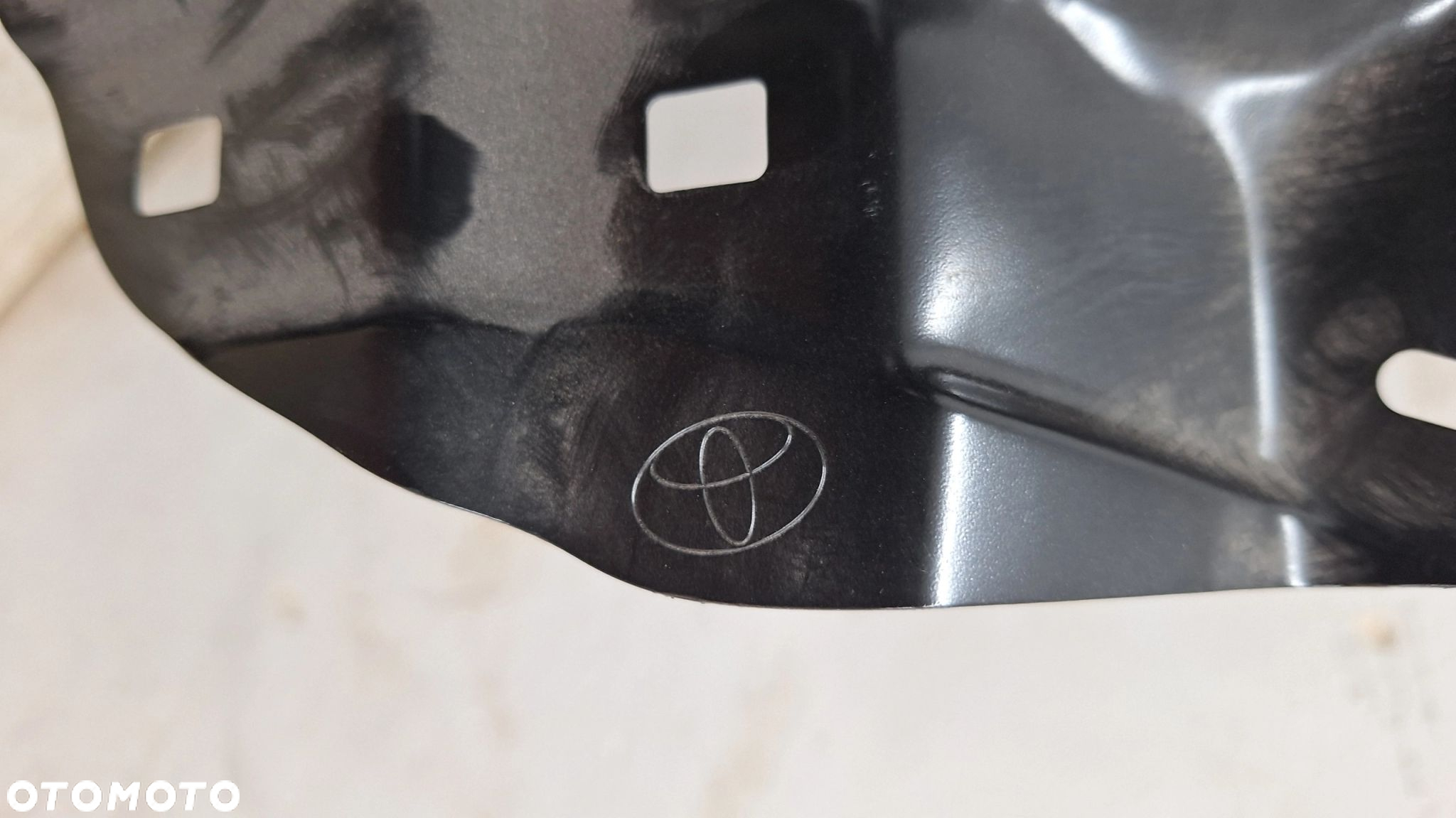 BŁOTNIK PRAWY PRZEDNI TOYOTA AURIS II - 12