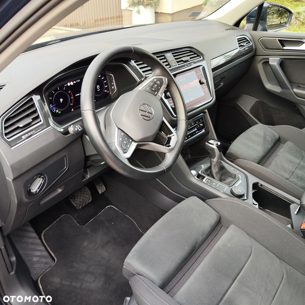 Volkswagen Tiguan 2.0 TSI 4Mot Elegance DSG - 8