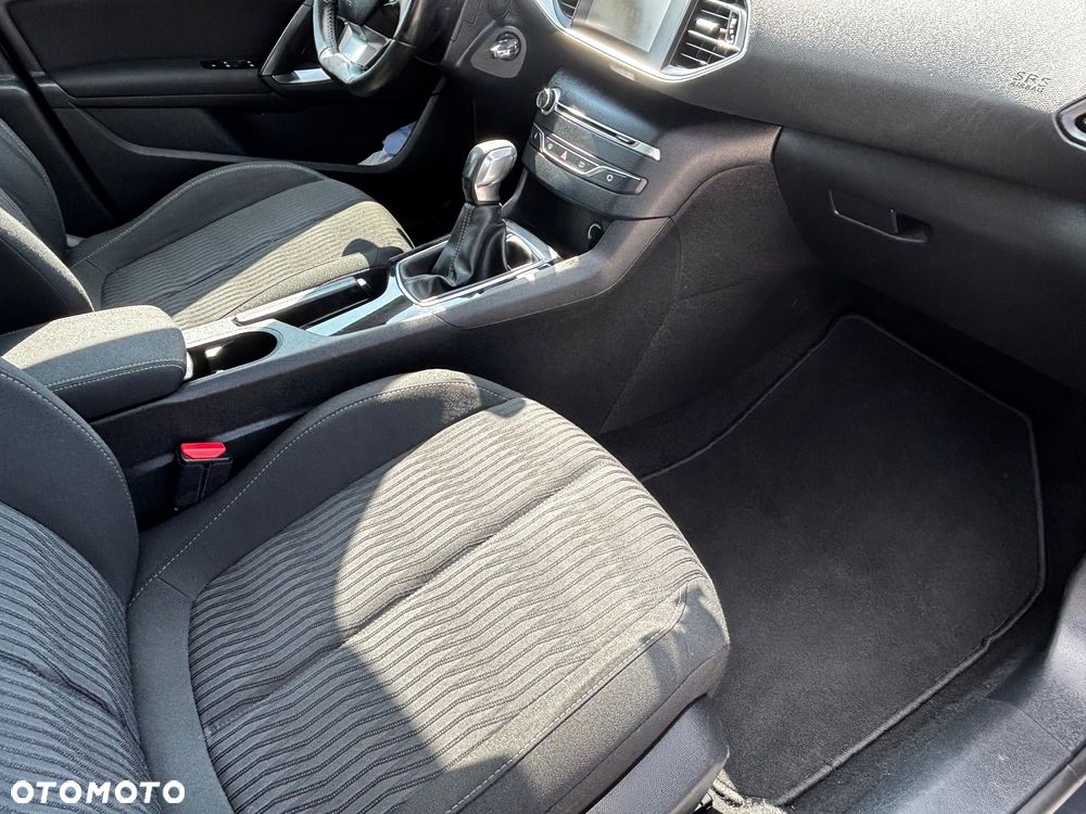 Peugeot 308 1.2 VTi/PureTech Access - 22