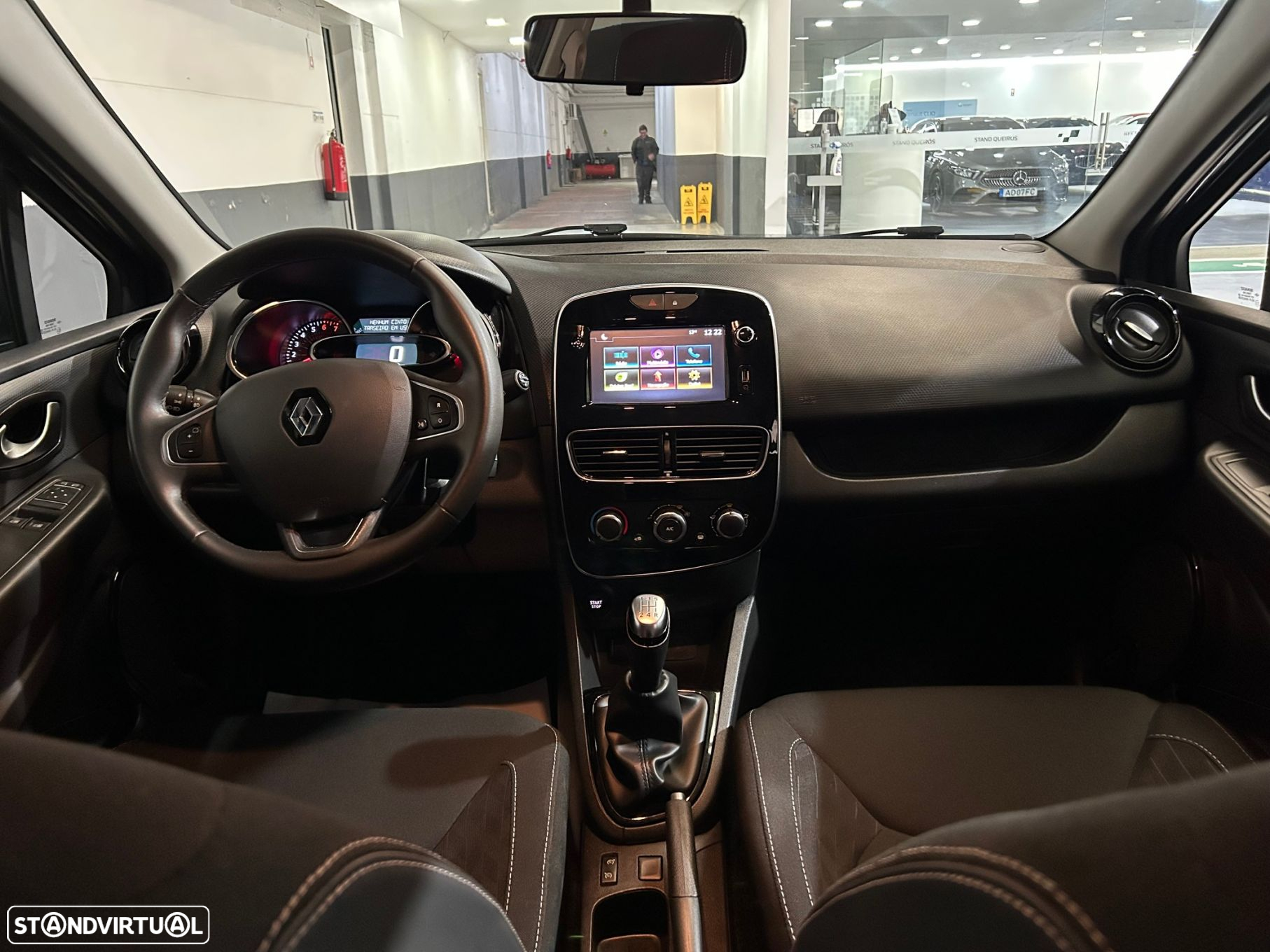 Renault Clio Sport Tourer 0.9 TCe Limited - 18