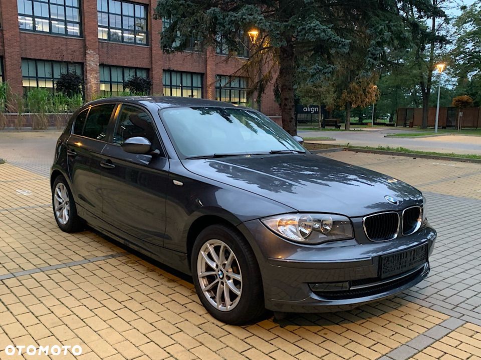 BMW Seria 1 120i - 1