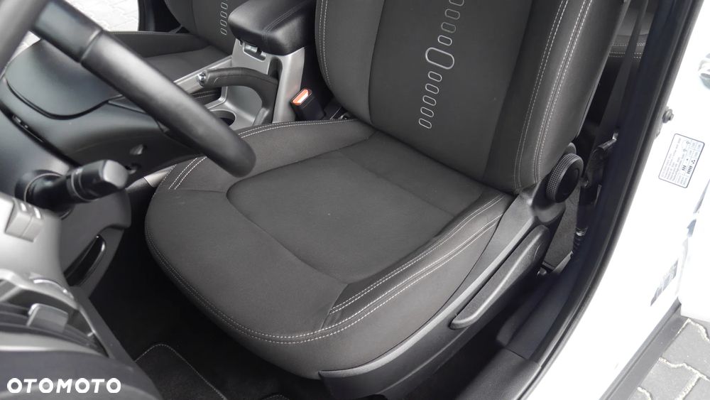 Kia Sportage 1.6 GDI Business Line M 2WD - 33