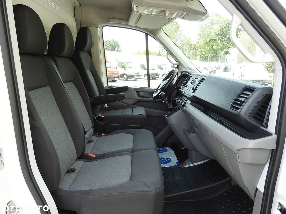 Volkswagen CRAFTER PLANDEKA WINDA 8 PALET WEBASTO TEMPOMAT  180KM - 39