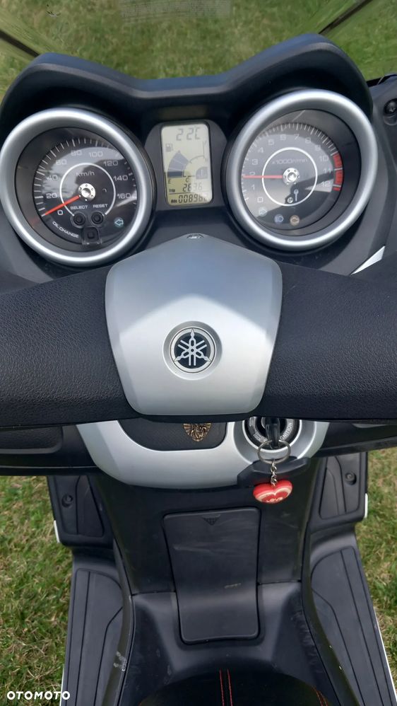 Yamaha X-max - 13